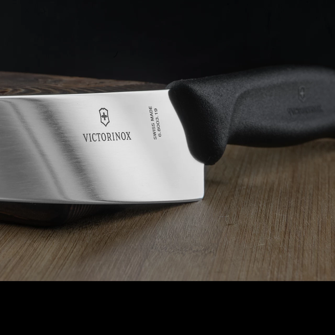 Victorinox Swiss Classic Carving Knife 4 Victorinox Swiss Classic Carving Knife - Image 2