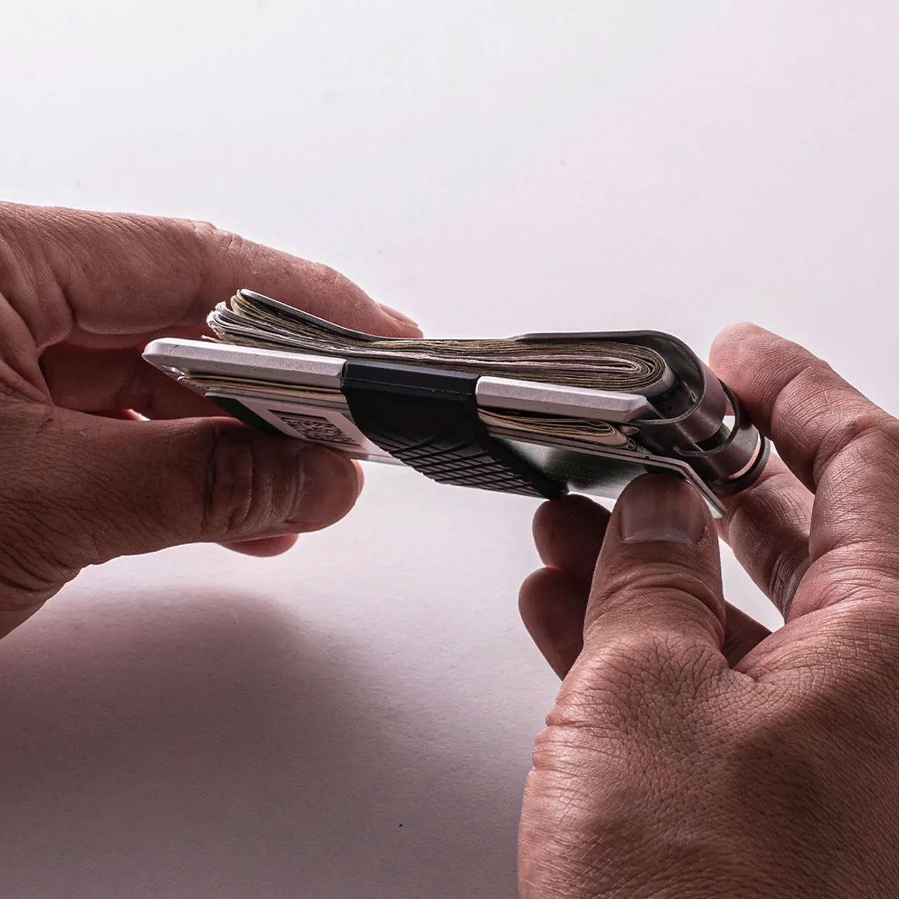 Dango MC01 Titanium Money Clip 13 Dango MC01 Titanium Money Clip - Image 11