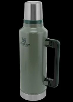 STANLEY CLASSIC LEGENDARY BOTTLE 1.9L -Outdoor Products Sale Stanley Leg.Classic 1.9L GREEN 83459.1692363829