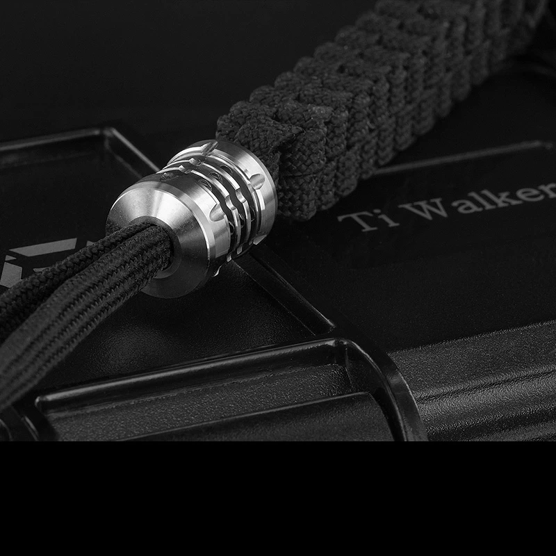 RovyVon Walker Titanium Pendant 3 Tritium Vials 6 RovyVon Walker Titanium Pendant 3 Tritium Vials - Image 4