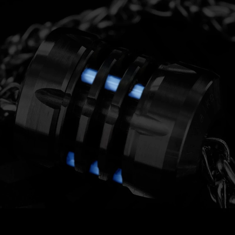 RovyVon Walker Titanium Pendant 3 Tritium Vials 4 RovyVon Walker Titanium Pendant 3 Tritium Vials - Image 2