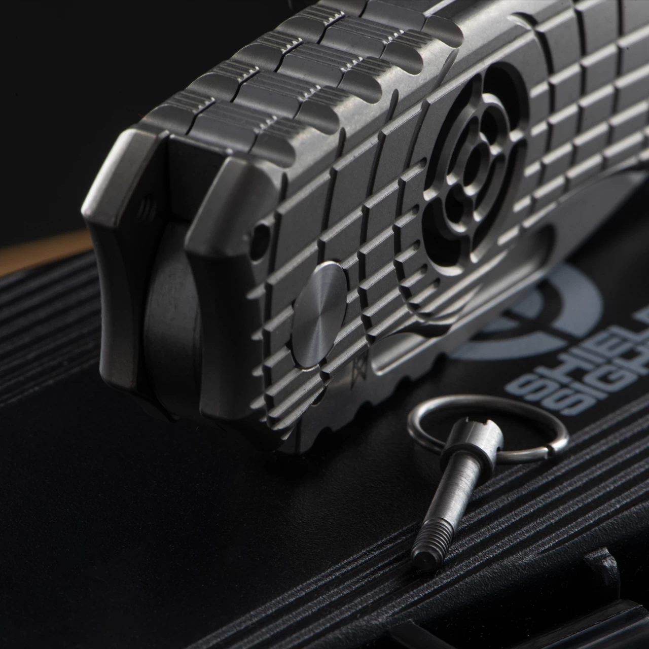 Midgards-Messer Shield Sights Folding Knife 8 Midgards-Messer Shield Sights Folding Knife - Image 6