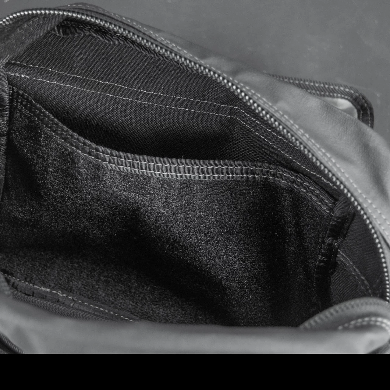 Magforce Survivor 500D Waterproof Shoulder Bag 6 Magforce Survivor 500D Waterproof Shoulder Bag - Image 4