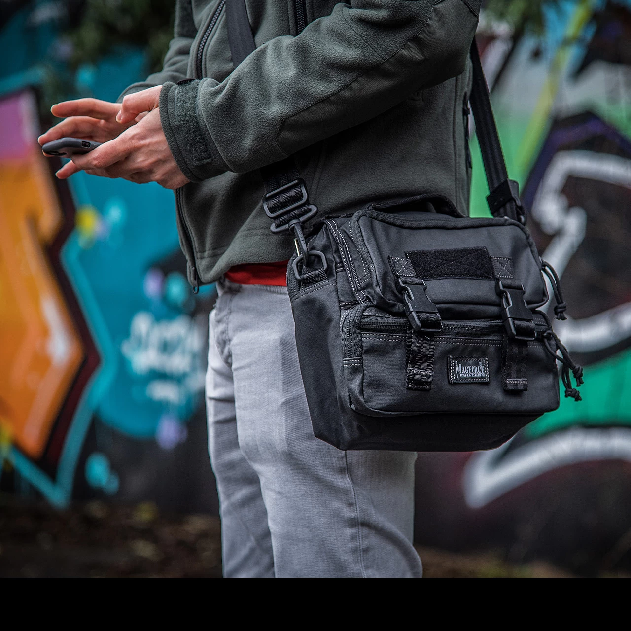 Magforce Survivor 500D Waterproof Shoulder Bag 3 Magforce Survivor 500D Waterproof Shoulder Bag